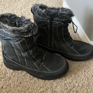 Keen snow boots